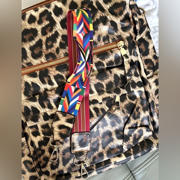 Mi-Mi’s Closet Brown Leopard Pattern Faux Leather Backpack Color Guitar Strap - Picture 4 of 5